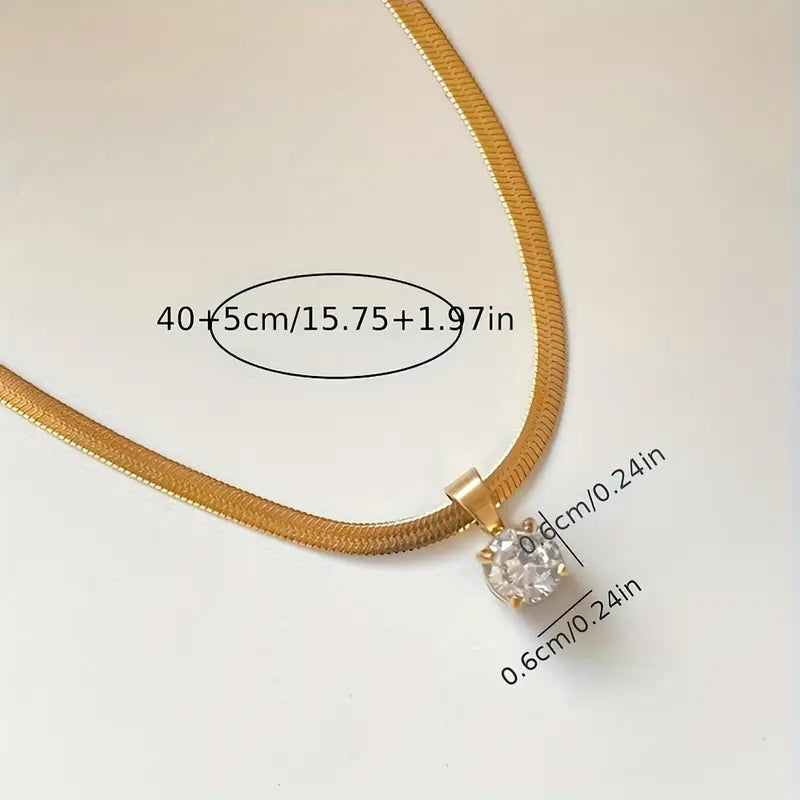 Alma Elegant necklace with rhinestone pendant | Gold