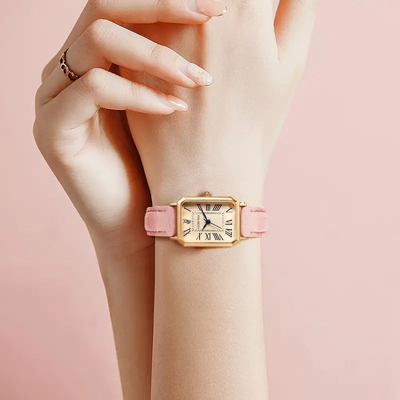Anna Crest Watch | Gold