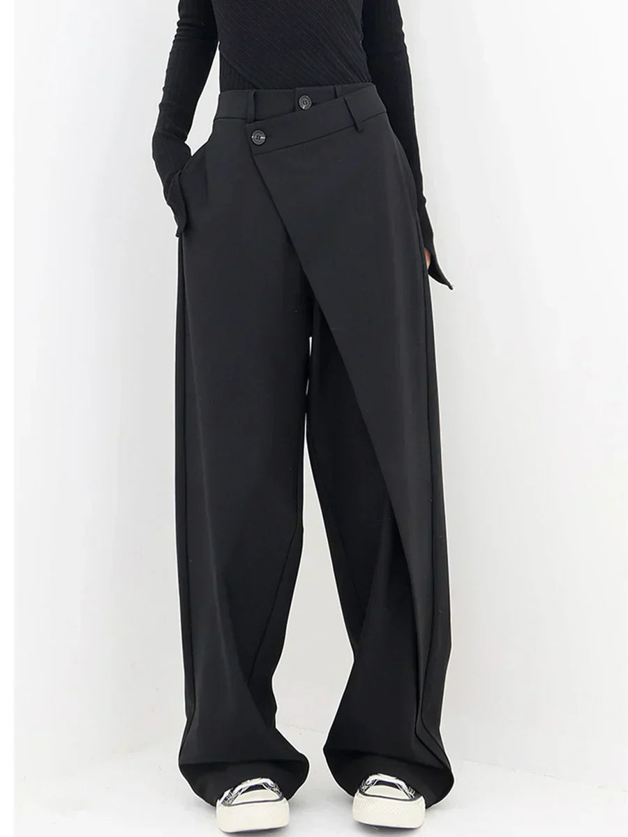 Leja - wide-leg pants with overlapping buttons for women