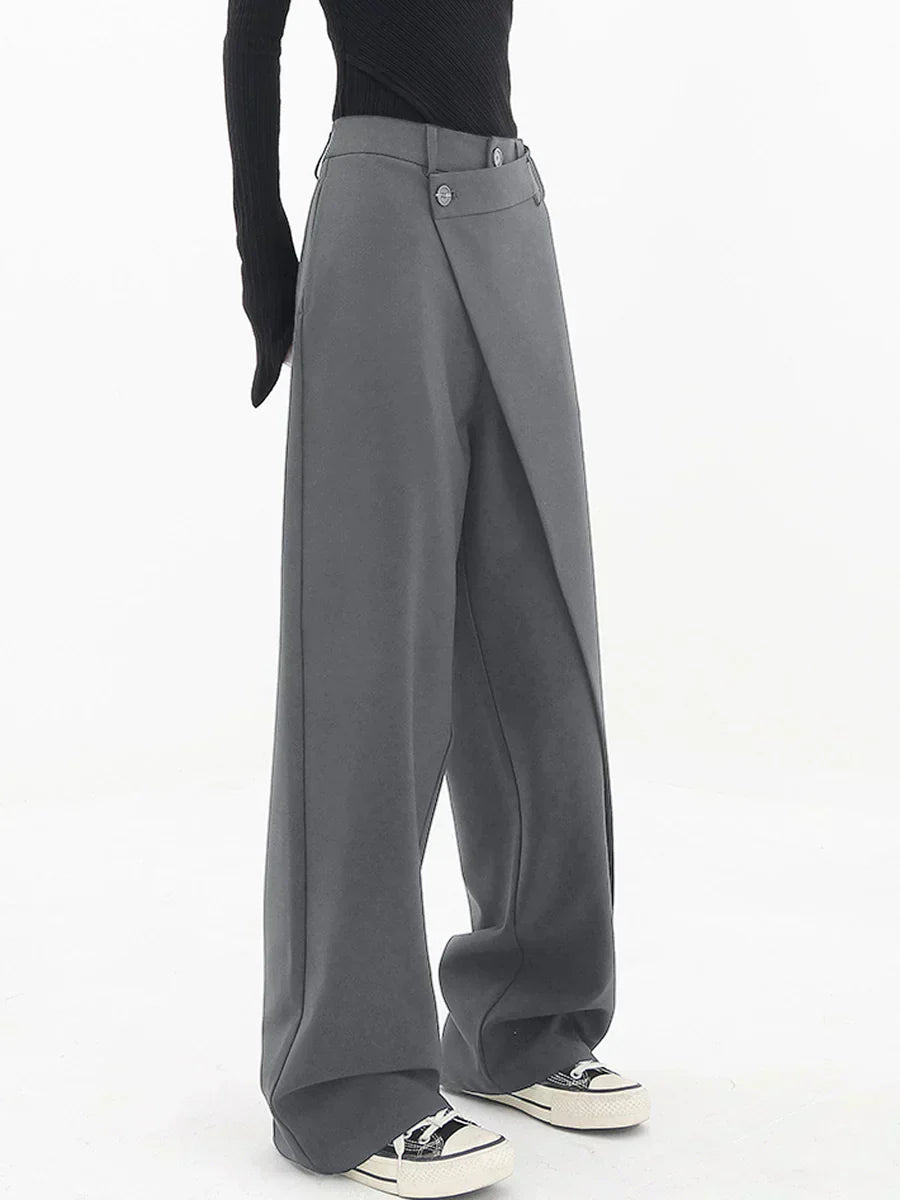 Leja - wide-leg pants with overlapping buttons for women