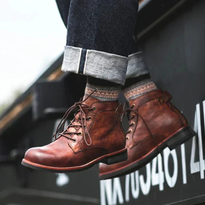 James | Men's Retro Round Toe Boots