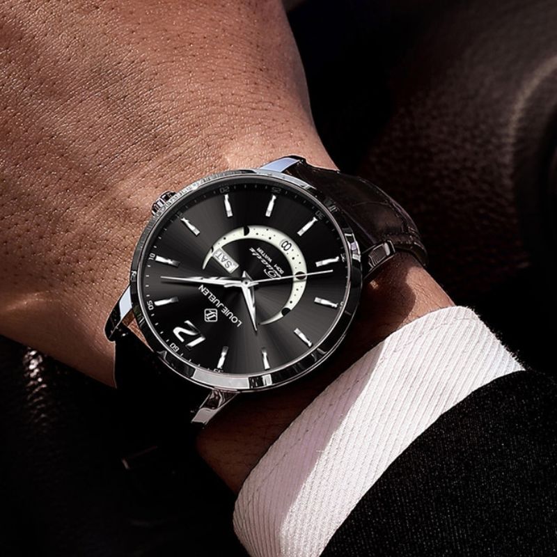 Elegant Luminous Moon Phase Watch™