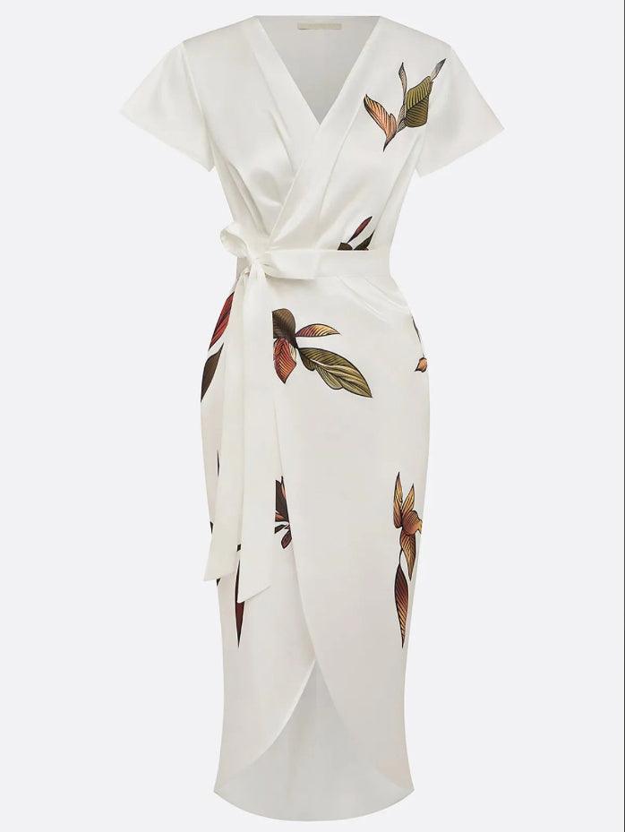 Charlotte I Midi bodycon dress in satin with short sleeves and white leaf pattern