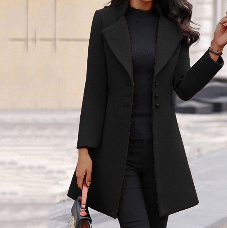 Layla | Women's Buttoned Coat | Sophisticated and Modern
