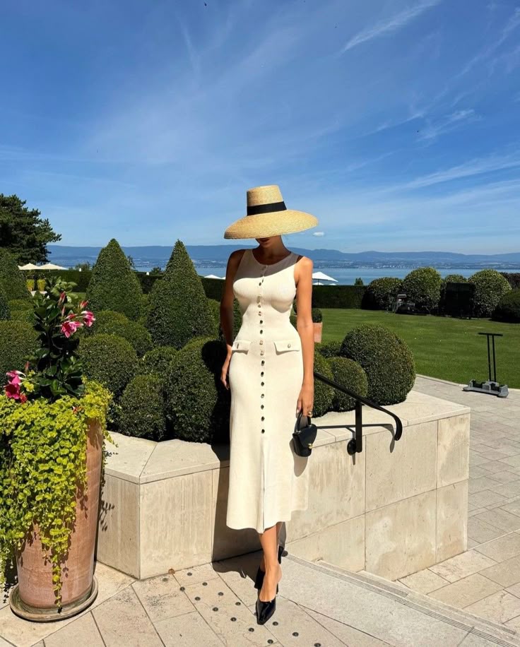 Fiona | Knitted Sleeveless Maxi Dress