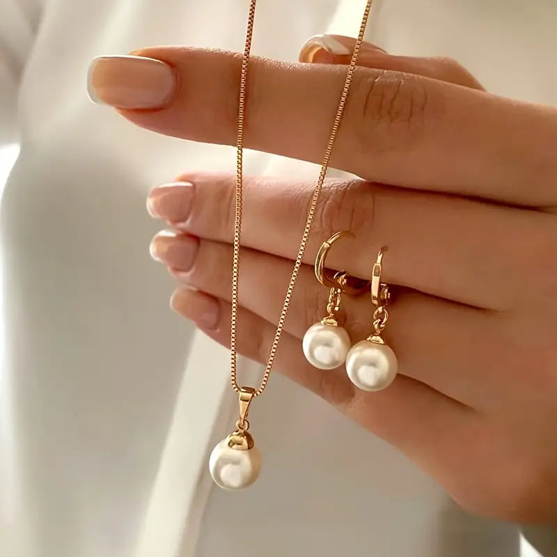 Cali Golden Grace Pearl Jewelry Set | Gold