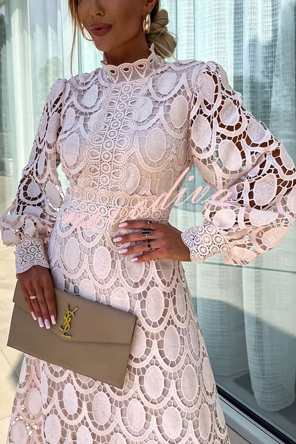 Aisha - Romantic Lace Dress