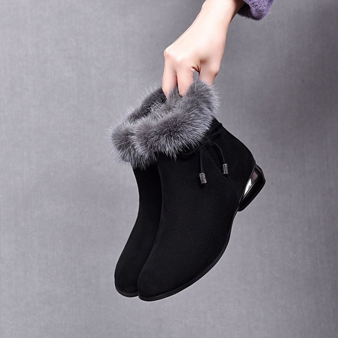 🔥[Promotion] Soft Leather Ankle Boots with Medium Heel – Elegant, Comfortable, and Perfect for Fall and Winter!