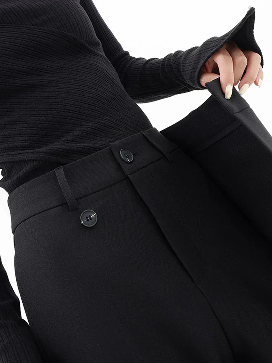 Leja - wide-leg pants with overlapping buttons for women