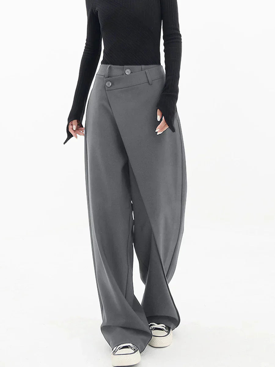 Leja - wide-leg pants with overlapping buttons for women
