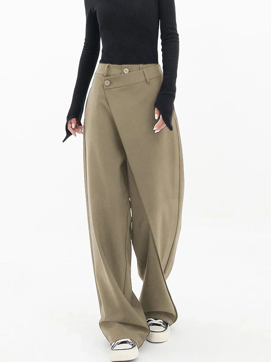 Leja - wide-leg pants with overlapping buttons for women