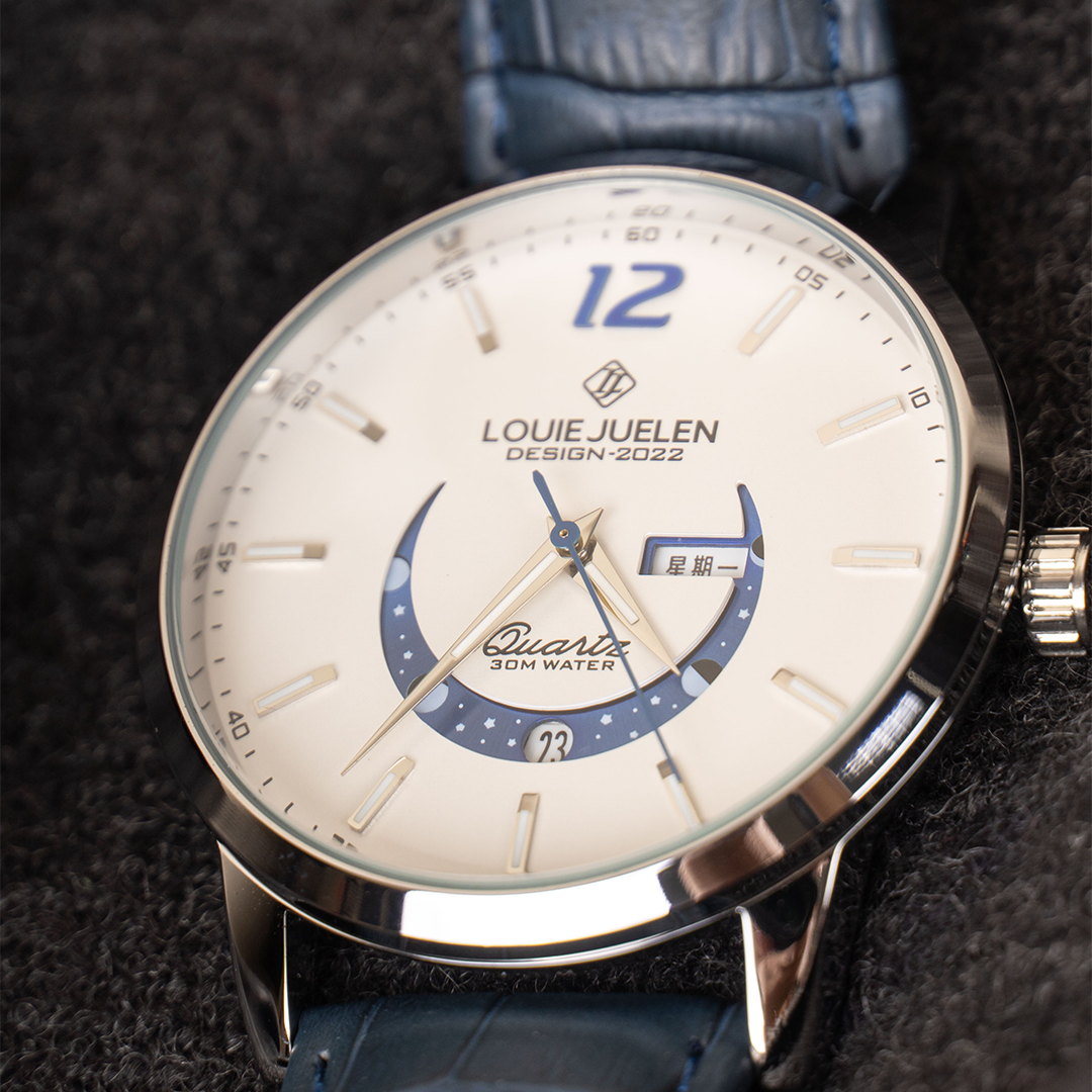 Elegant Luminous Moon Phase Watch™
