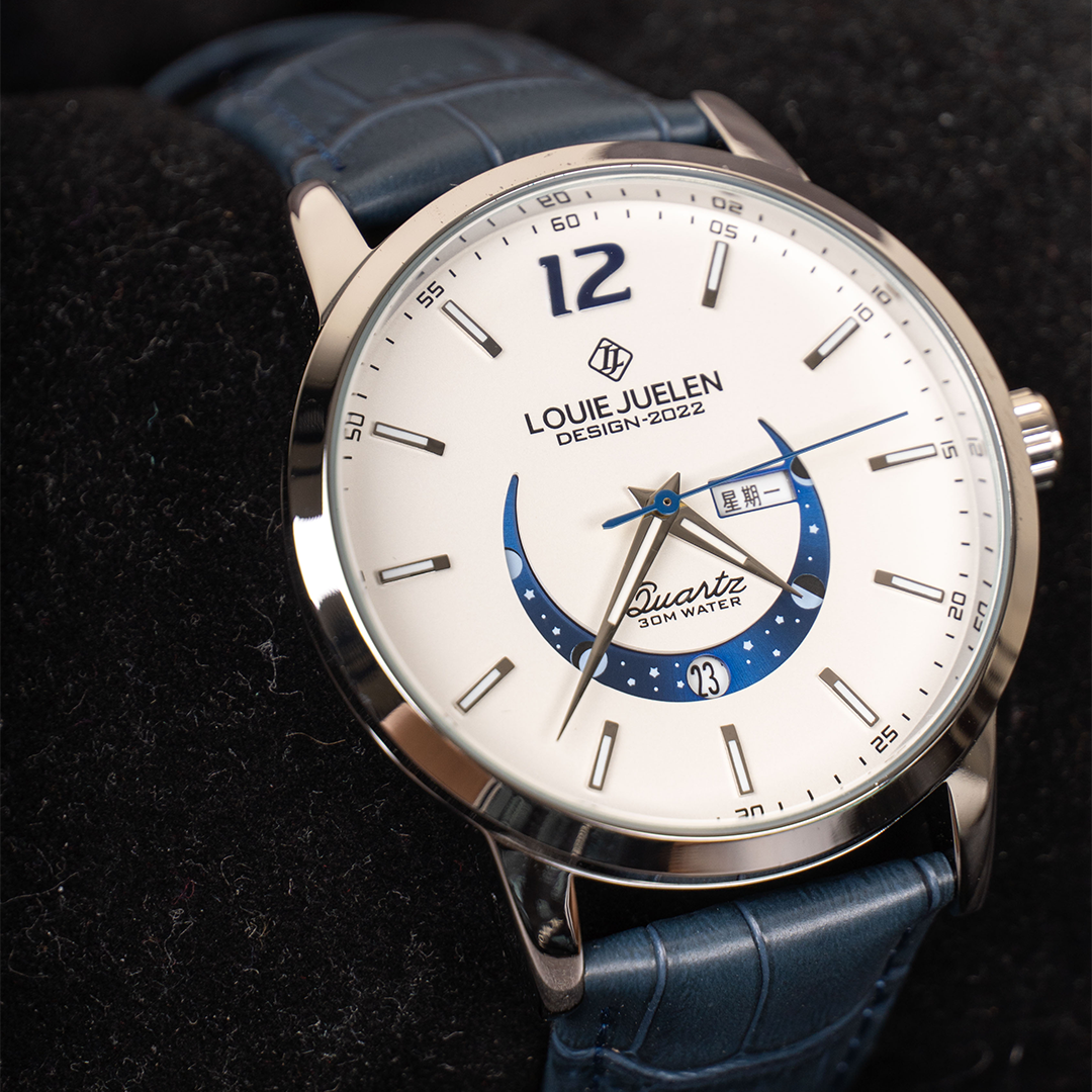Elegant Luminous Moon Phase Watch™