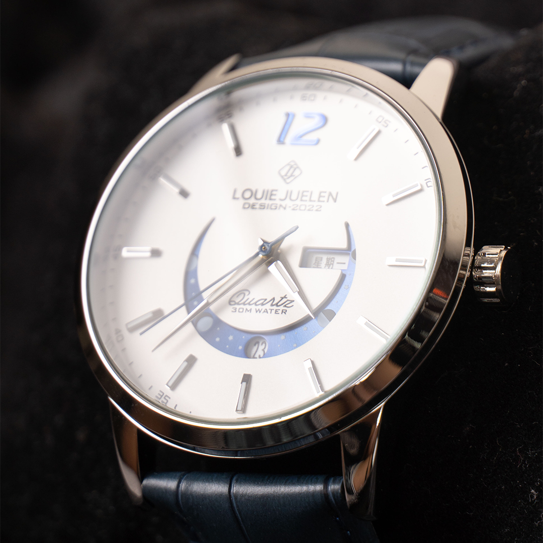 Elegant Luminous Moon Phase Watch™