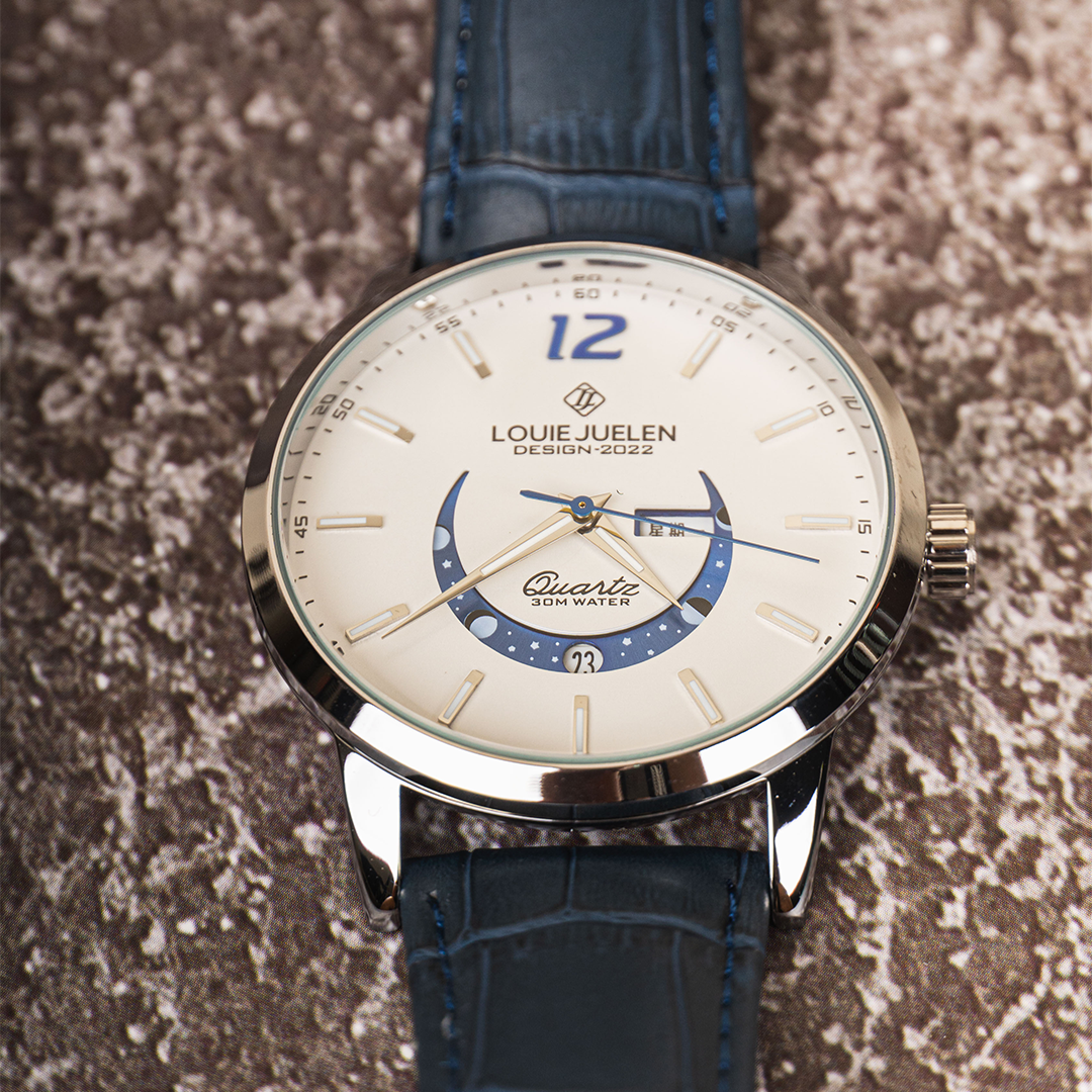 Elegant Luminous Moon Phase Watch™