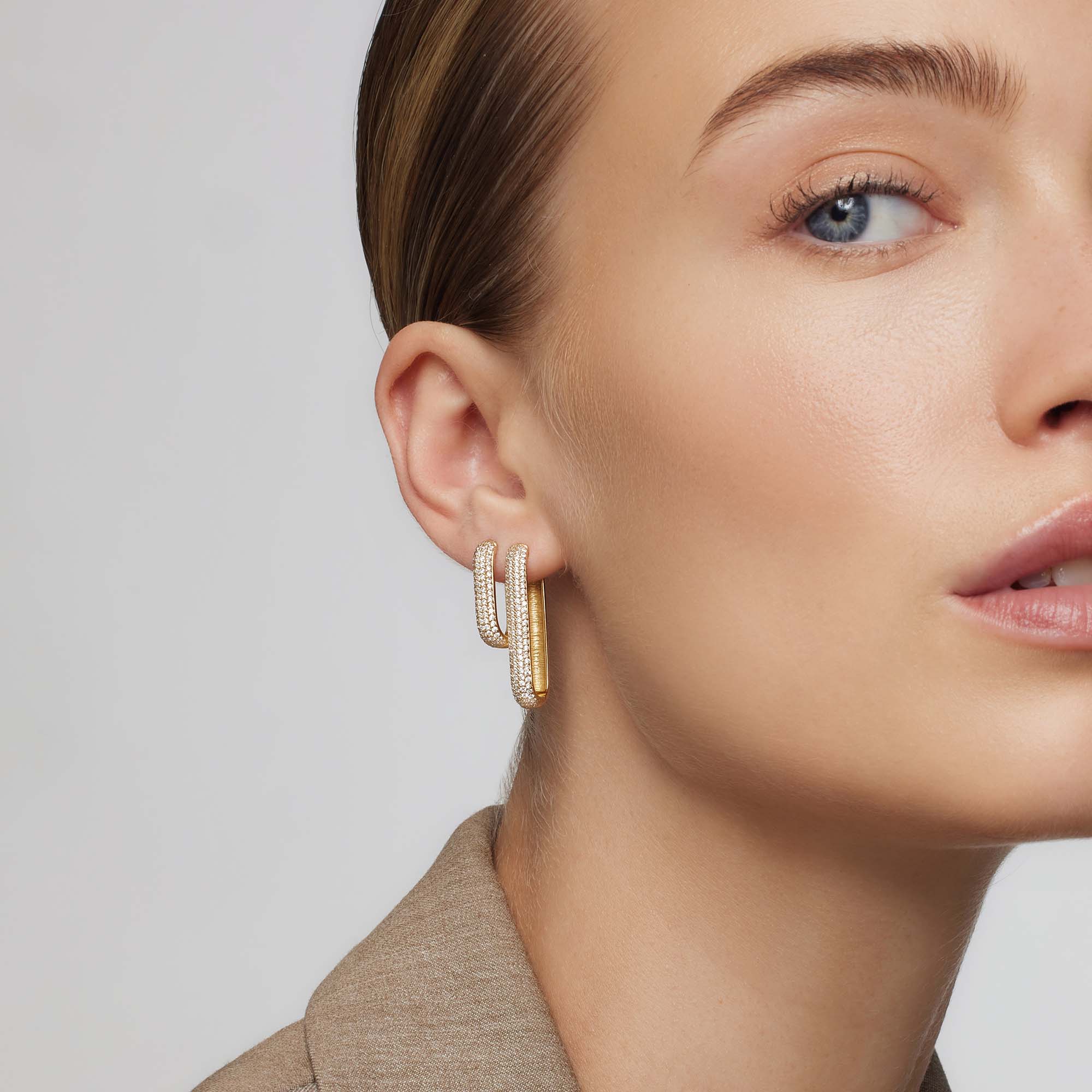 Mara Icon Pavé Hoops | Gold