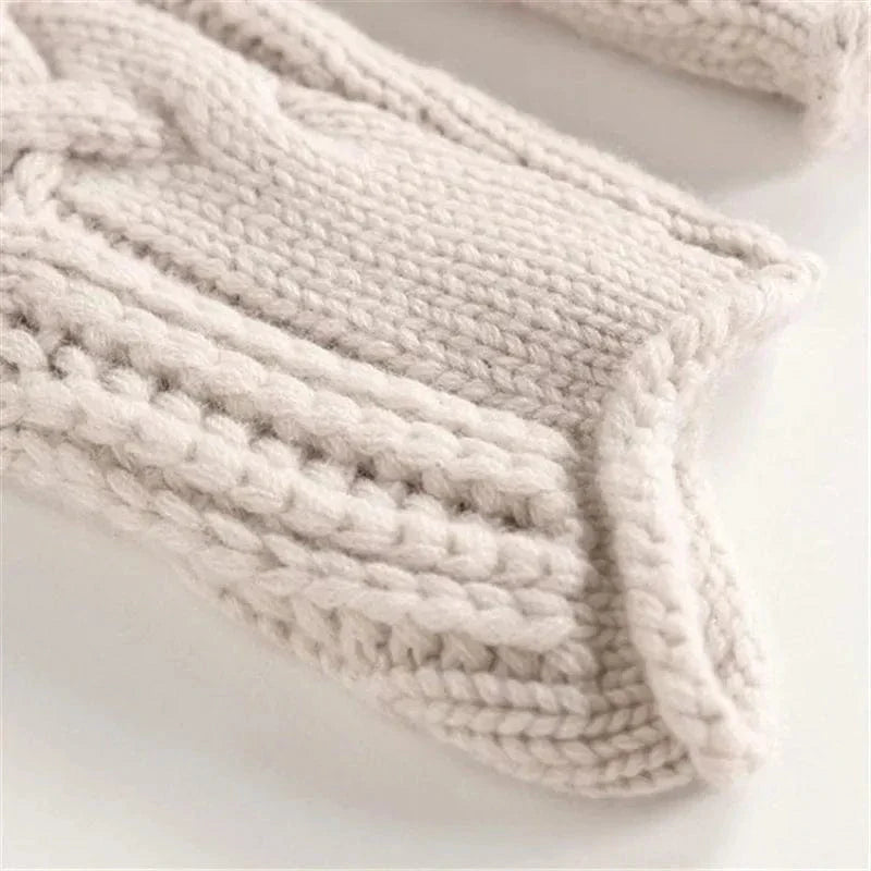 Ksenia – Cashmere Turtleneck with Braided Pattern