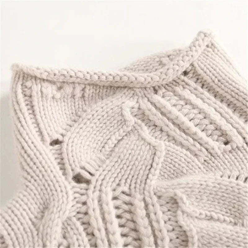 Ksenia – Cashmere Turtleneck with Braided Pattern