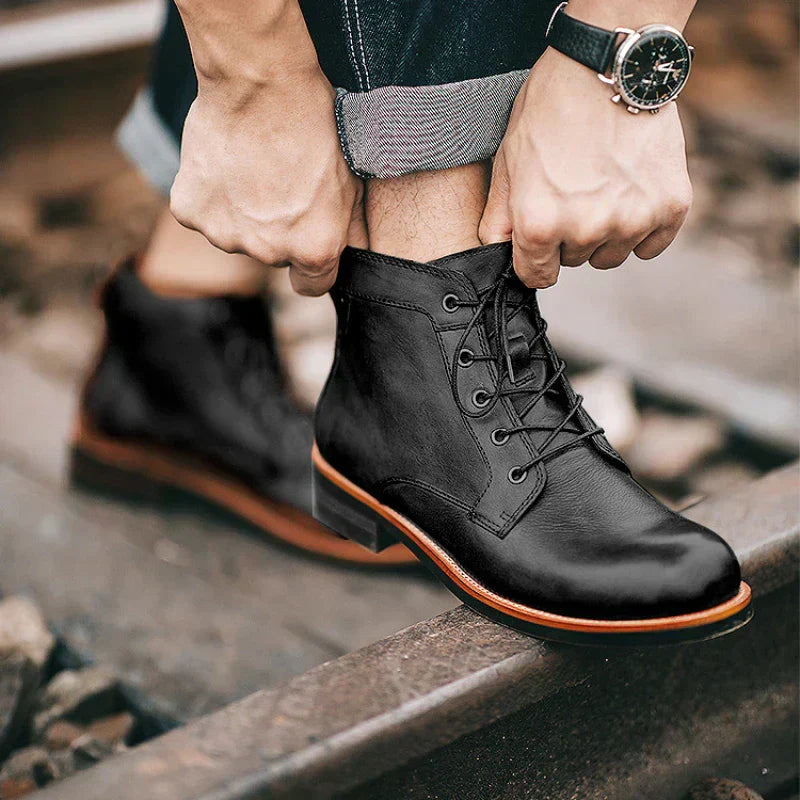 James | Men's Retro Round Toe Boots