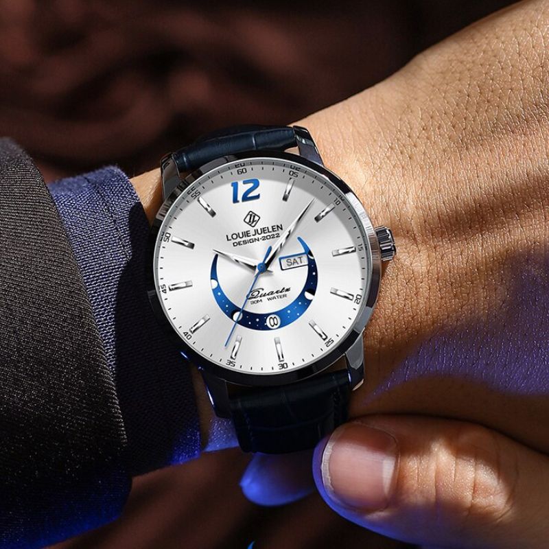 Elegant Luminous Moon Phase Watch™