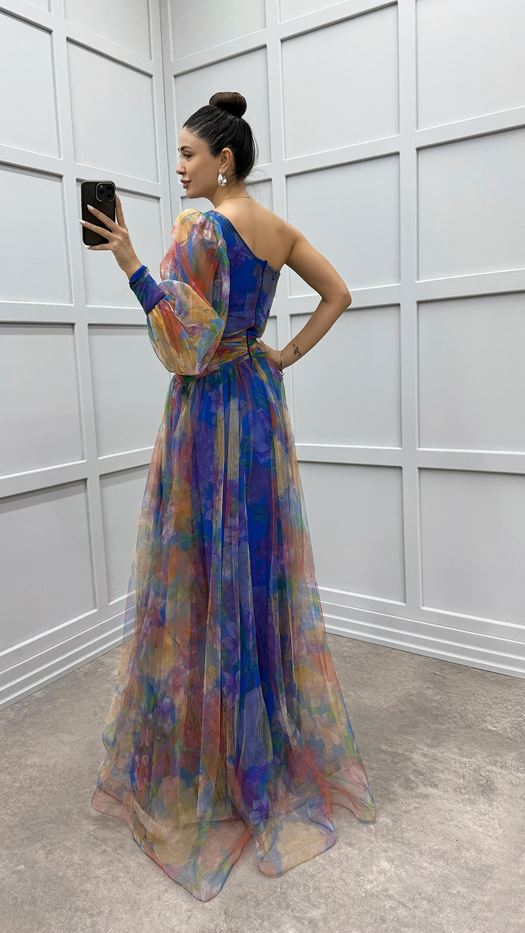Olivia | Elegant Dress with Slit