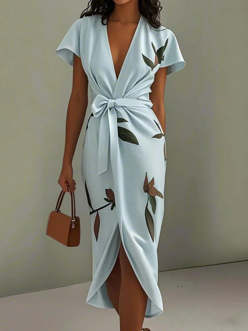 Charlotte I Midi bodycon dress in satin with short sleeves and white leaf pattern
