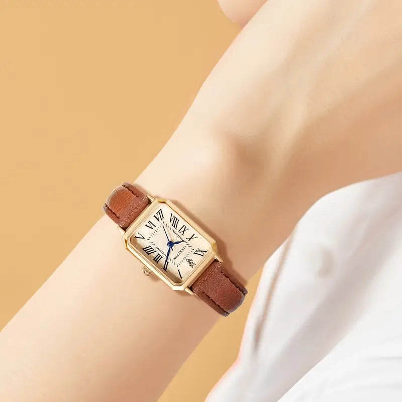 Anna Crest Watch | Gold
