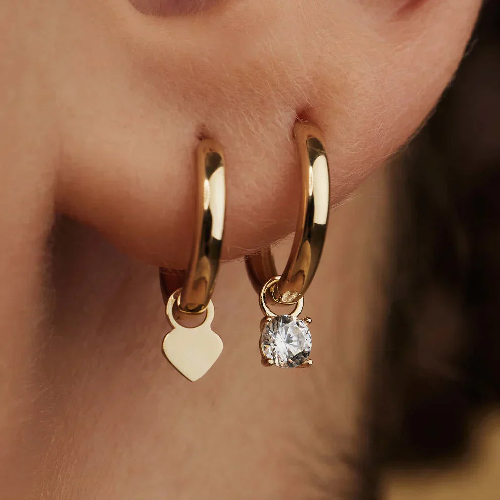Isla Hoop earrings with Larmes de Lune stones | Gold